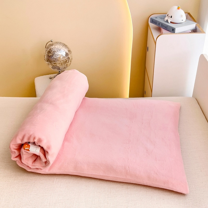 91家纺网 家纺一手货源 找家纺 梵赫 2025新款A类牛奶绒毛巾绣儿童幼儿园三件套多件套 玩偶兔兔