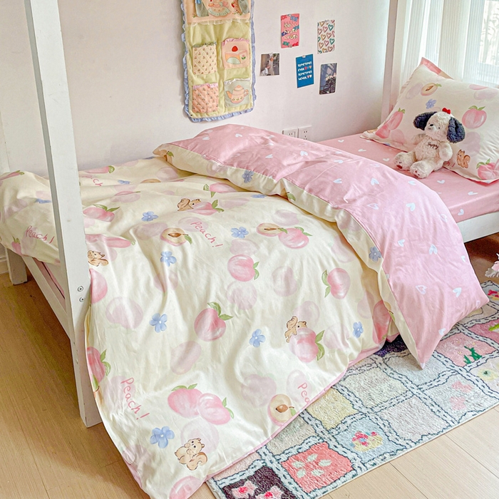 91家纺网 家纺一手货源 找家纺 卡普 2025新款爆款加厚卡通小清新全棉纯棉学生宿舍三件套床笠隔天可拿蜜桃松鼠