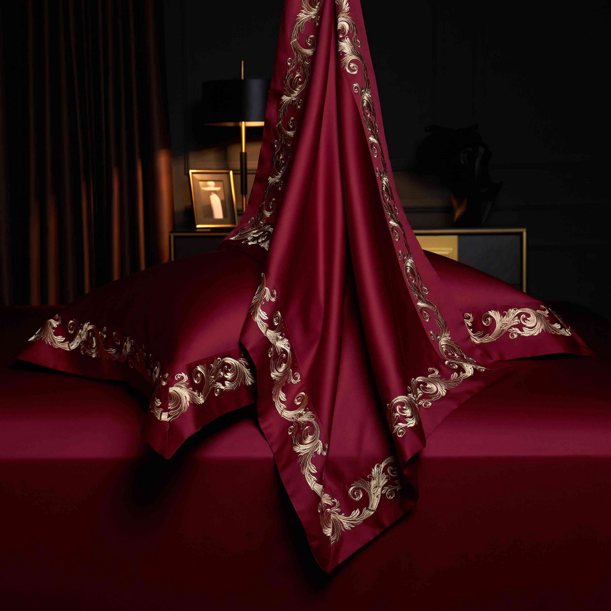 91家纺网 家纺一手货源 找家纺 缔缦 2025新款高端定织面料S140长绒棉精梳棉重磅刺绣四件套罗莎系列 酒红