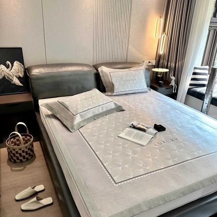 91家纺网 家纺一手货源 找家纺 （总） 橘滋家纺 2025夏日高端A类原创设计轻奢卡通简约数码冰丝席高级凉席-床席床笠