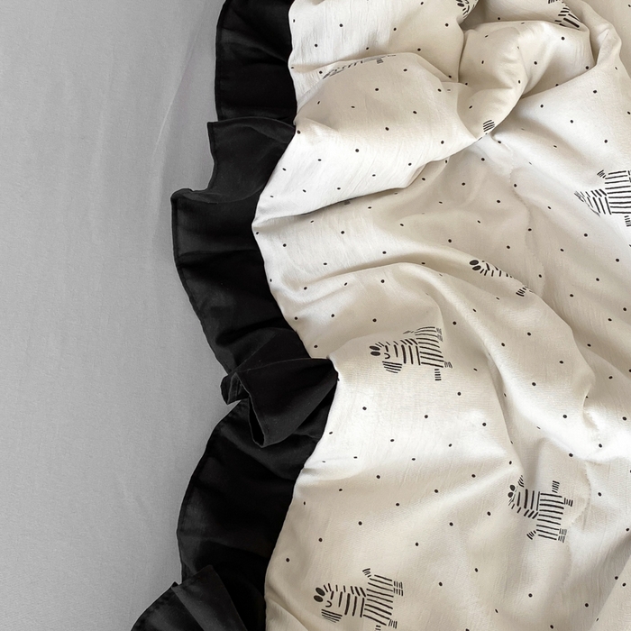 91家纺网 家纺一手货源 找家纺 乐沐家纺 2025新款法式花边夏被四件套 夏被-秘境