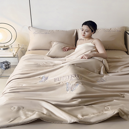 木子家纺 2025新款云光缎冰丝水洗棉夏被夏凉被空调被四件套-盛夏美梦 琥珀