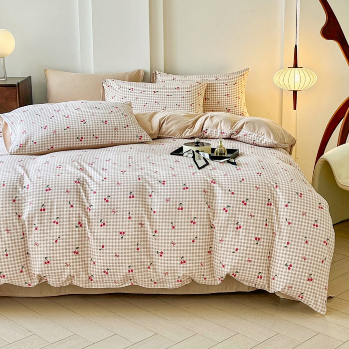 91家纺网 家纺一手货源 找家纺 优米家纺 2025新款色织双层纱木棉四件套 樱桃棕小格