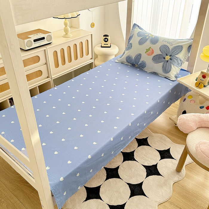 91家纺网 家纺一手货源 找家纺 卡普 2025新款爆款加厚卡通小清新全棉纯棉学生宿舍三件套床笠隔天可拿蓝色甜心