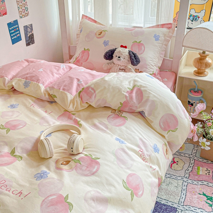 91家纺网 家纺一手货源 找家纺 卡普 2025新款爆款加厚卡通小清新全棉纯棉学生宿舍三件套床笠隔天可拿蜜桃松鼠