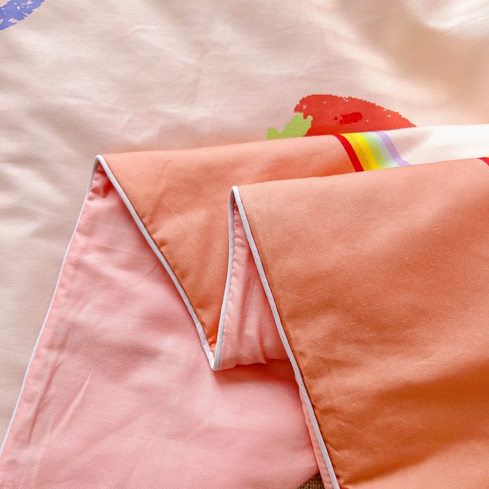 91家纺网 家纺一手货源 找家纺 梵赫 2025新款卡通全棉A类夹棉两用幼儿园儿童夏被被套 彩虹