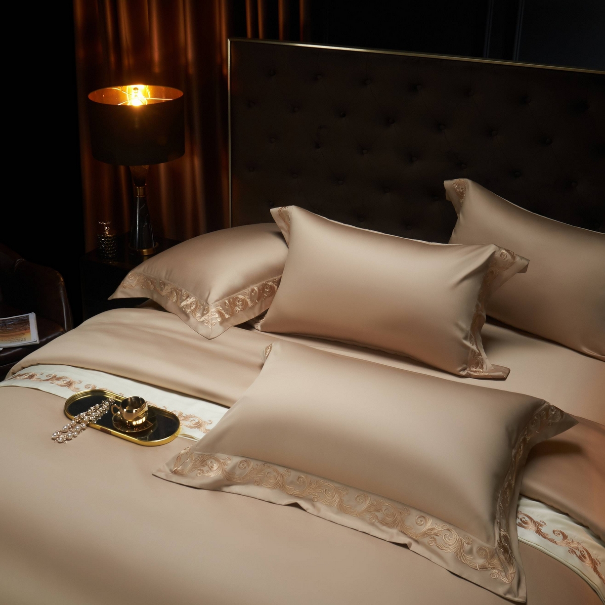 91家纺网 家纺一手货源 找家纺 缔缦 2025新款高端定织面料S140长绒棉精梳棉重磅刺绣四件套罗莎系列 卡其