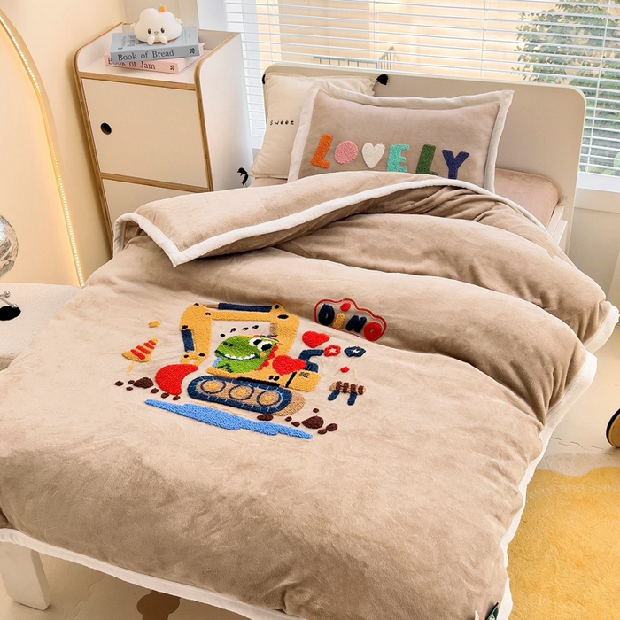 91家纺网 家纺一手货源 找家纺 （总）梵赫 2025新款A类牛奶绒毛巾绣儿童幼儿园三件套多件套