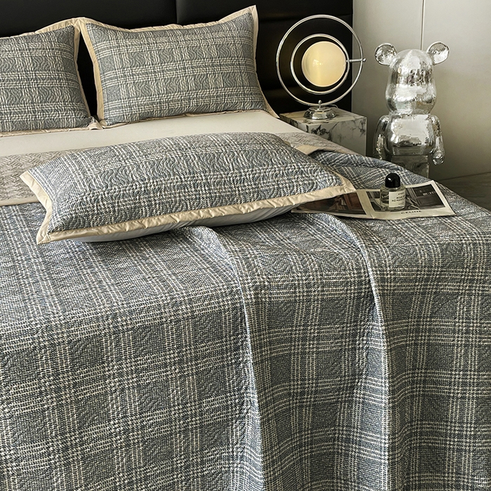 91家纺网 家纺一手货源 找家纺 大渔生活 2025新款磨毛夹棉床盖 子衿格