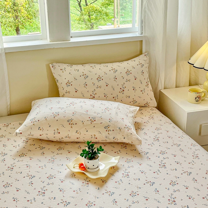 91家纺网 家纺一手货源 找家纺 优米家纺 2025新款ins小清新双层纱印花床单 雾里看花