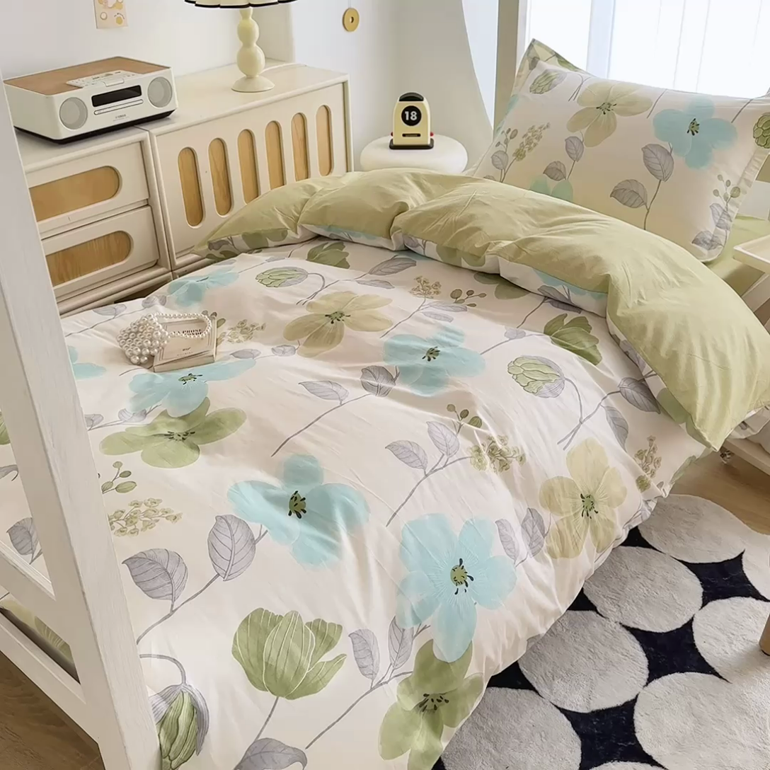 91家纺网 家纺一手货源 找家纺 卡普二店 2024新款爆款加厚卡通小清新全棉纯棉学生宿舍三件套床笠隔天可拿 花汀叶妤