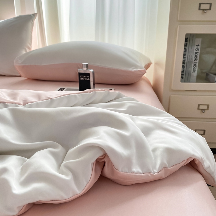 91家纺网 家纺一手货源 找家纺 乐沐家纺 2024新款夏季水洗冰丝四件套水洗真丝纯色双拼单被套-风格二 奶油粉白