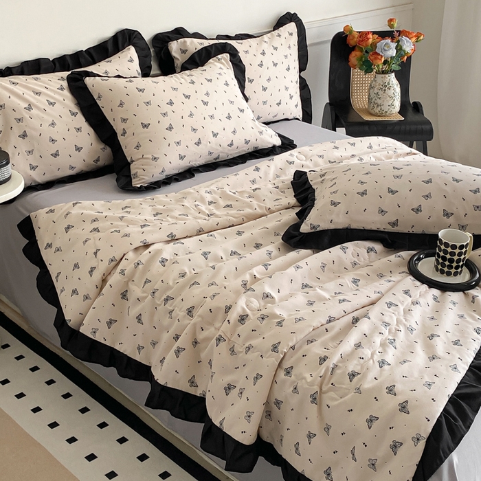 91家纺网 家纺一手货源 找家纺 乐沐家纺 2025新款法式花边夏被四件套 夏被-蝶舞