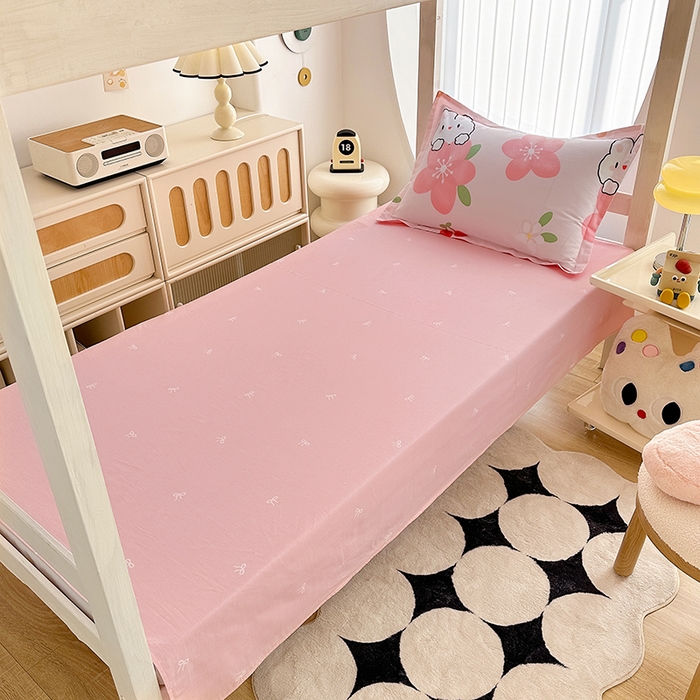 91家纺网 家纺一手货源 找家纺 卡普二店 2024新款爆款加厚卡通小清新全棉纯棉学生宿舍三件套床笠隔天可拿 花田小兔