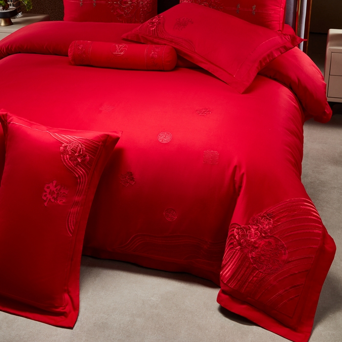 91家纺网 家纺一手货源 找家纺 振翼家纺婚庆专供 2025新款全棉长绒棉婚庆精致绣花四件套 喜相连 红