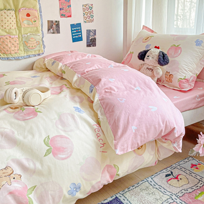 91家纺网 家纺一手货源 找家纺 卡普 2025新款爆款加厚卡通小清新全棉纯棉学生宿舍三件套床笠隔天可拿蜜桃松鼠