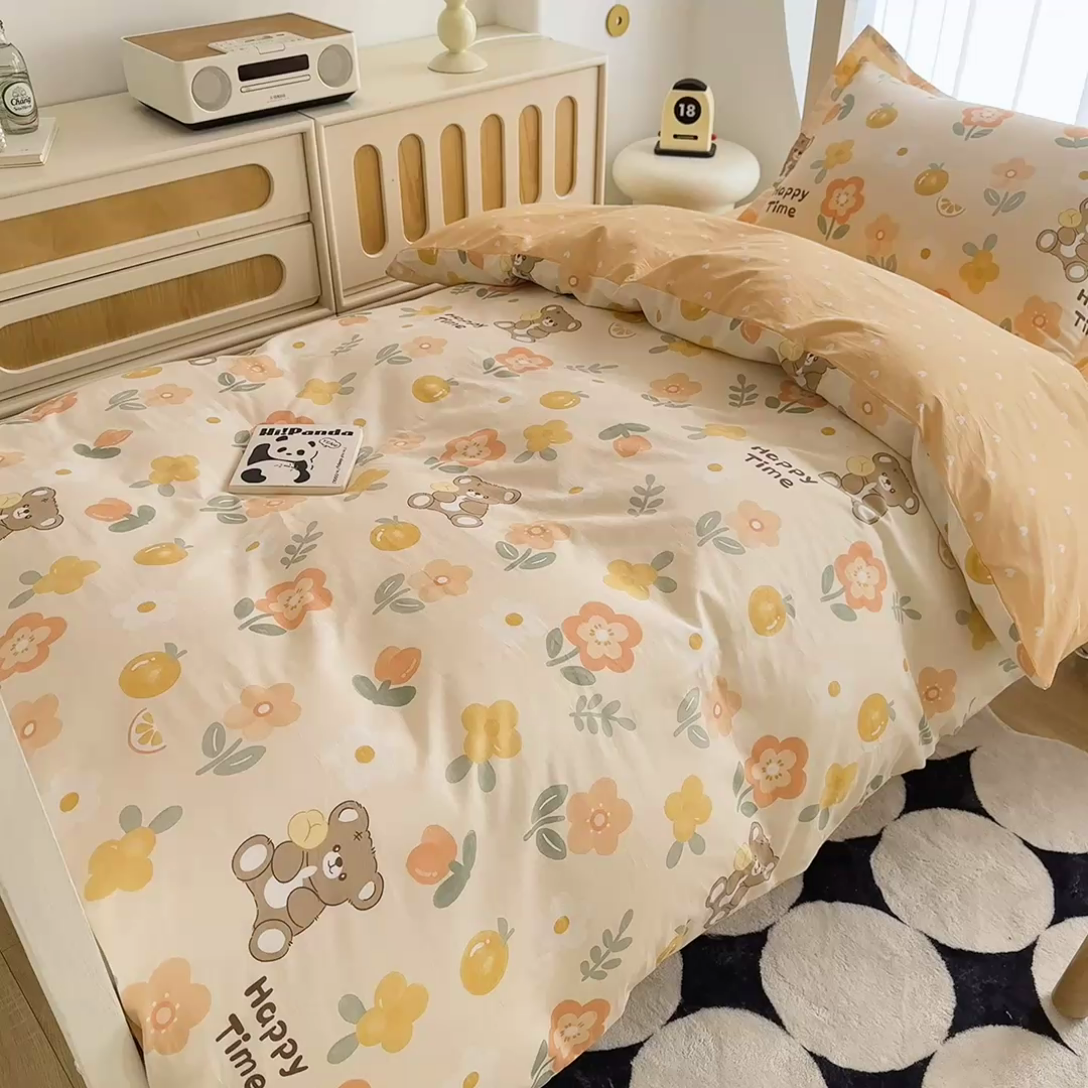 91家纺网 家纺一手货源 找家纺 卡普 2025新款爆款加厚卡通小清新全棉纯棉学生宿舍三件套床笠隔天可拿秋日森林