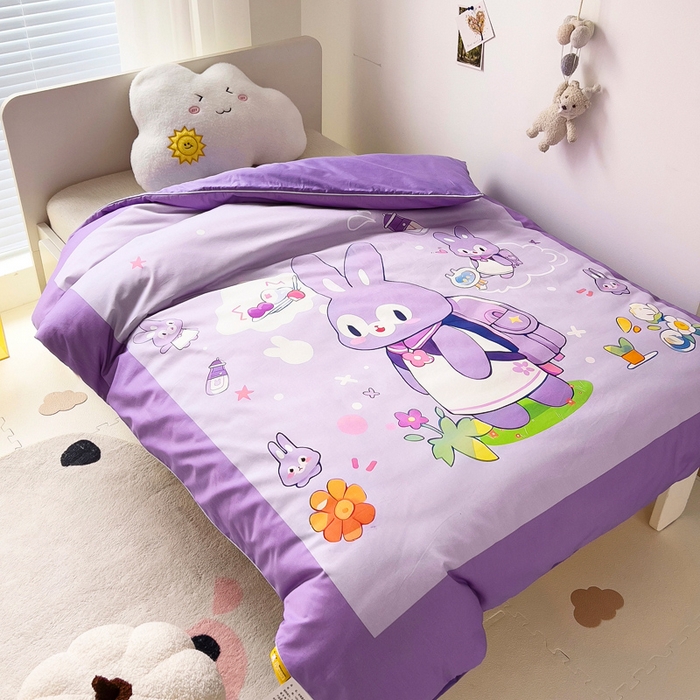 91家纺网 家纺一手货源 找家纺 梵赫 2025新款卡通全棉A类夹棉两用幼儿园儿童夏被被套 背包兔-紫