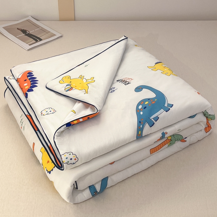 91家纺网 家纺一手货源 找家纺 龙图家纺 2025新款A类母婴针织棉夏被印花卡通凉感丝夏凉被空调被 恐龙乐园