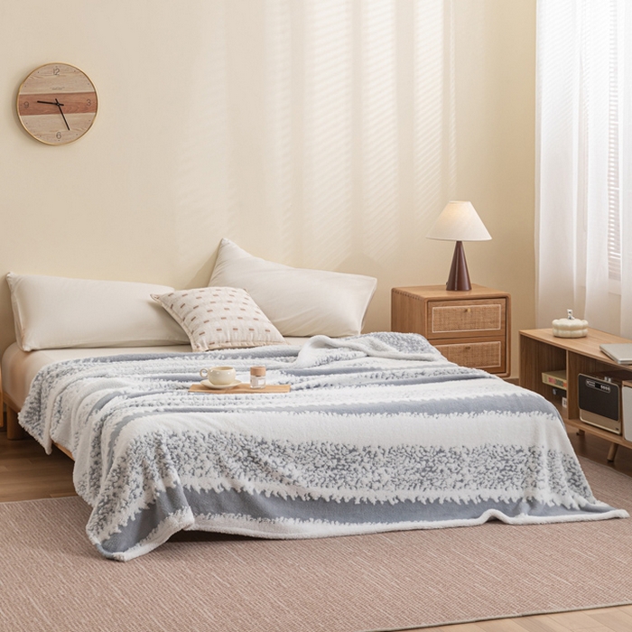 91家纺网 家纺一手货源 找家纺 潮邦 2025新款阳离子柔云毯毛毯-素影雅韵系列【可供跨境电商可压缩】 韵灰