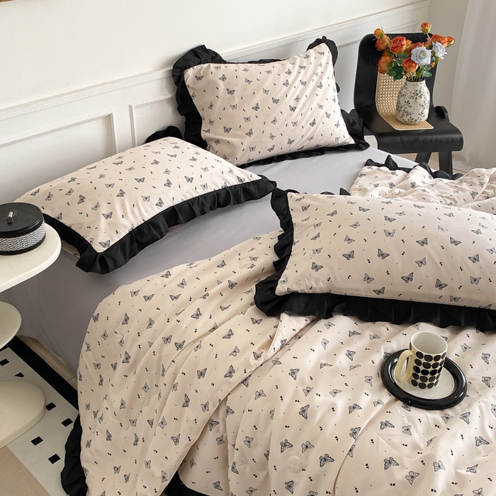 91家纺网 家纺一手货源 找家纺 乐沐家纺 2025新款法式花边夏被四件套 夏被-蝶舞