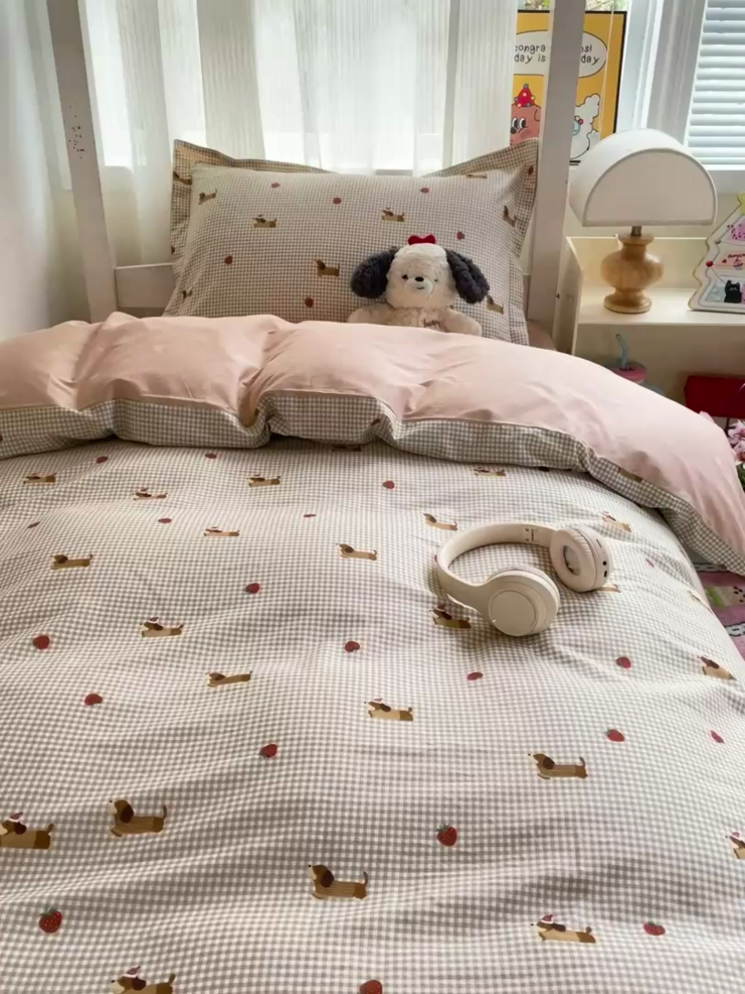 91家纺网 家纺一手货源 找家纺 卡普二店 2024新款爆款加厚卡通小清新全棉纯棉学生宿舍三件套床笠隔天可拿 快乐追梦