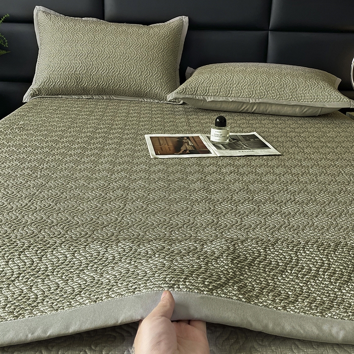 91家纺网 家纺一手货源 找家纺 大渔生活 2025新款磨毛夹棉床盖 青玉案