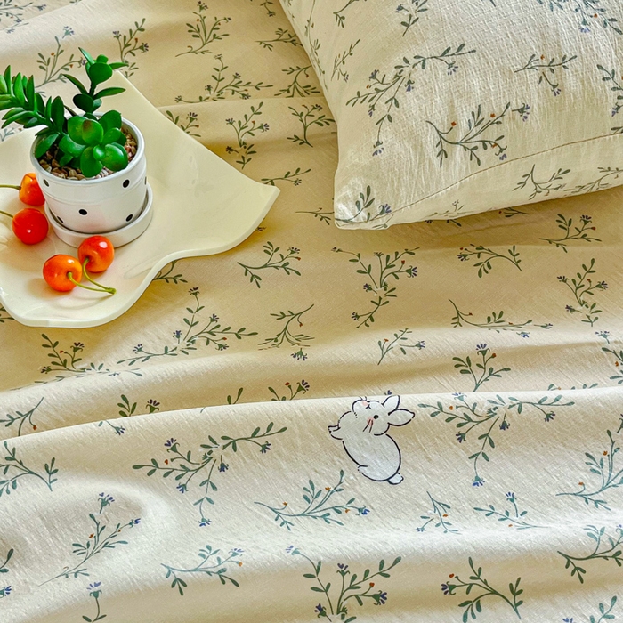 91家纺网 家纺一手货源 找家纺 优米家纺 2025新款ins小清新双层纱印花床单 铃兰兔兔