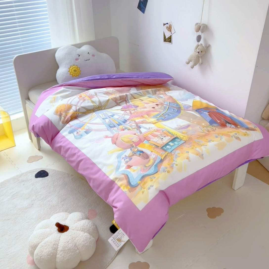 91家纺网 家纺一手货源 找家纺 梵赫 2025新款卡通全棉A类夹棉两用幼儿园儿童夏被被套 摩天轮-紫