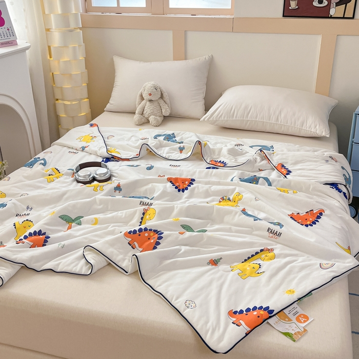 91家纺网 家纺一手货源 找家纺 龙图家纺 2025新款A类母婴针织棉夏被印花卡通凉感丝夏凉被空调被 恐龙乐园