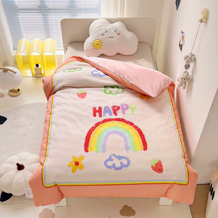 91家纺网 家纺一手货源 找家纺 梵赫 2025新款卡通全棉A类夹棉两用幼儿园儿童夏被被套 彩虹