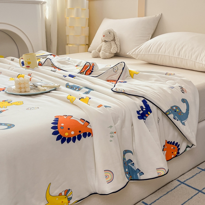 91家纺网 家纺一手货源 找家纺 龙图家纺 2025新款A类母婴针织棉夏被印花卡通凉感丝夏凉被空调被 恐龙乐园