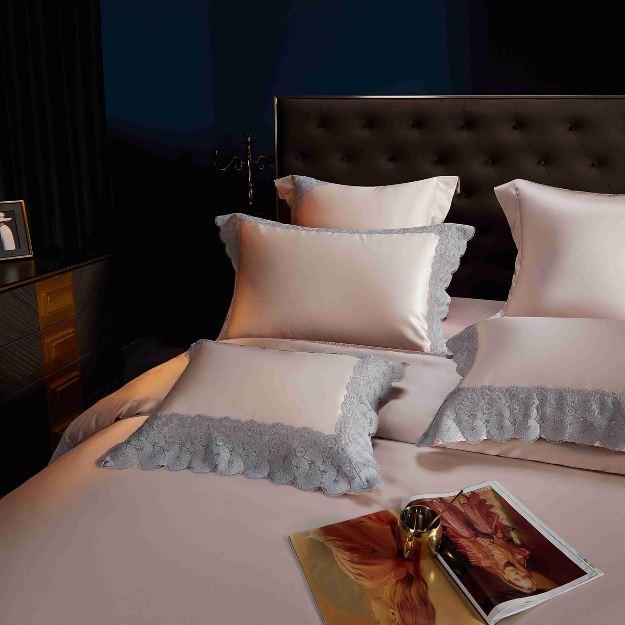 91家纺网 家纺一手货源 找家纺 缔缦 2025新款高端居家轻奢系列AB版真丝棉长绒棉四件套 繁星花语 粉金