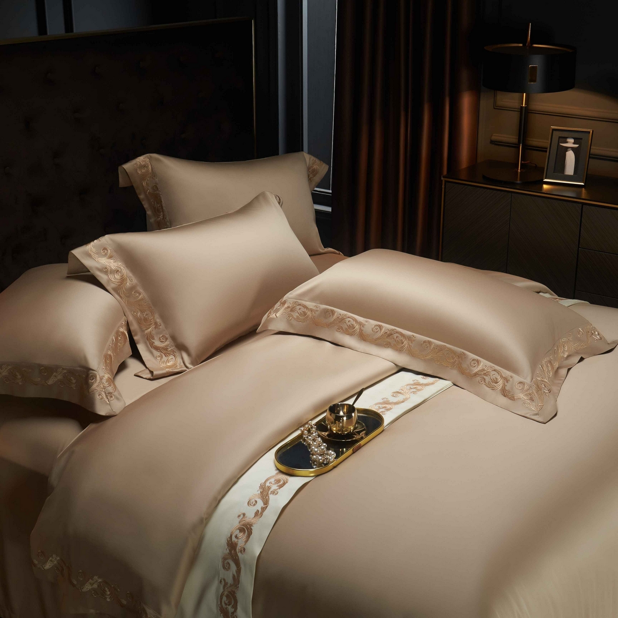 91家纺网 家纺一手货源 找家纺 缔缦 2025新款高端定织面料S140长绒棉精梳棉重磅刺绣四件套罗莎系列 卡其