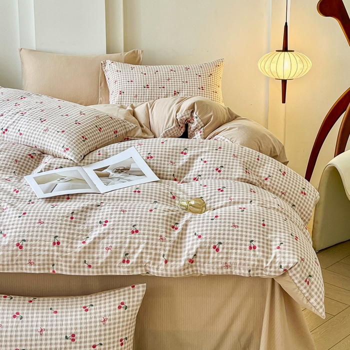 91家纺网 家纺一手货源 找家纺 优米家纺 2025新款色织双层纱木棉四件套 樱桃棕小格