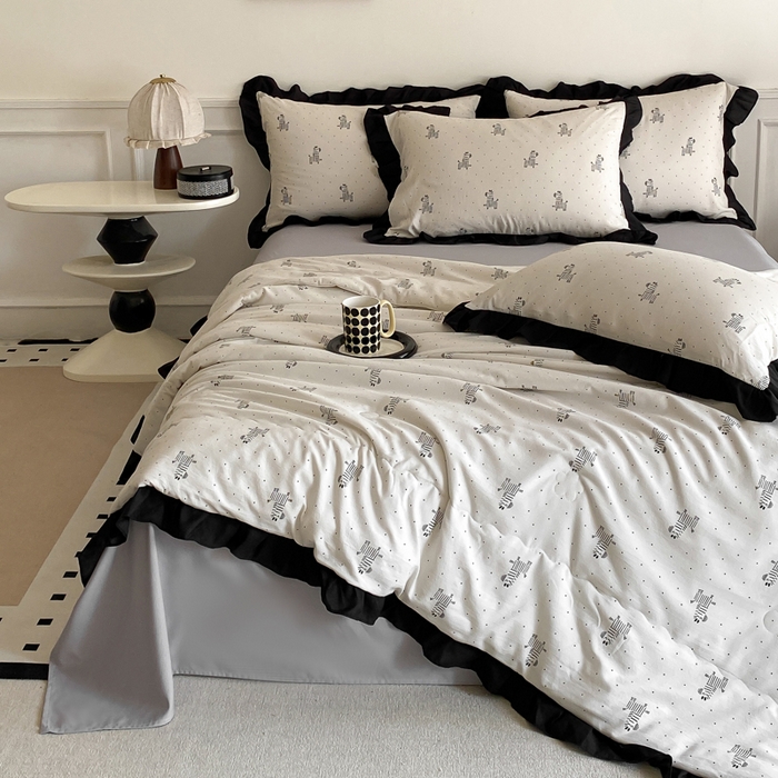 91家纺网 家纺一手货源 找家纺 乐沐家纺 2025新款法式花边夏被四件套 夏被-秘境