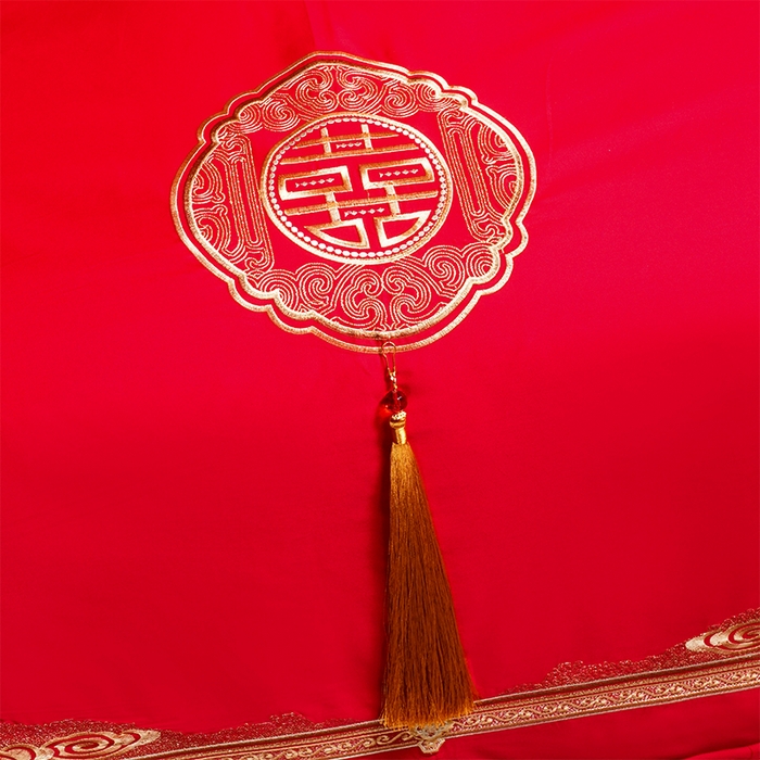 91家纺网 家纺一手货源 找家纺 振翼家纺婚庆专供 2025新款全棉长绒棉婚庆精致绣花四件套 玫瑰天使金