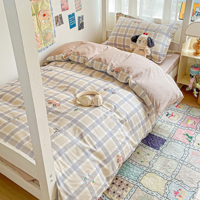 91家纺网 家纺一手货源 找家纺 卡普 2025新款爆款加厚卡通小清新全棉纯棉学生宿舍三件套床笠隔天可拿小汽车