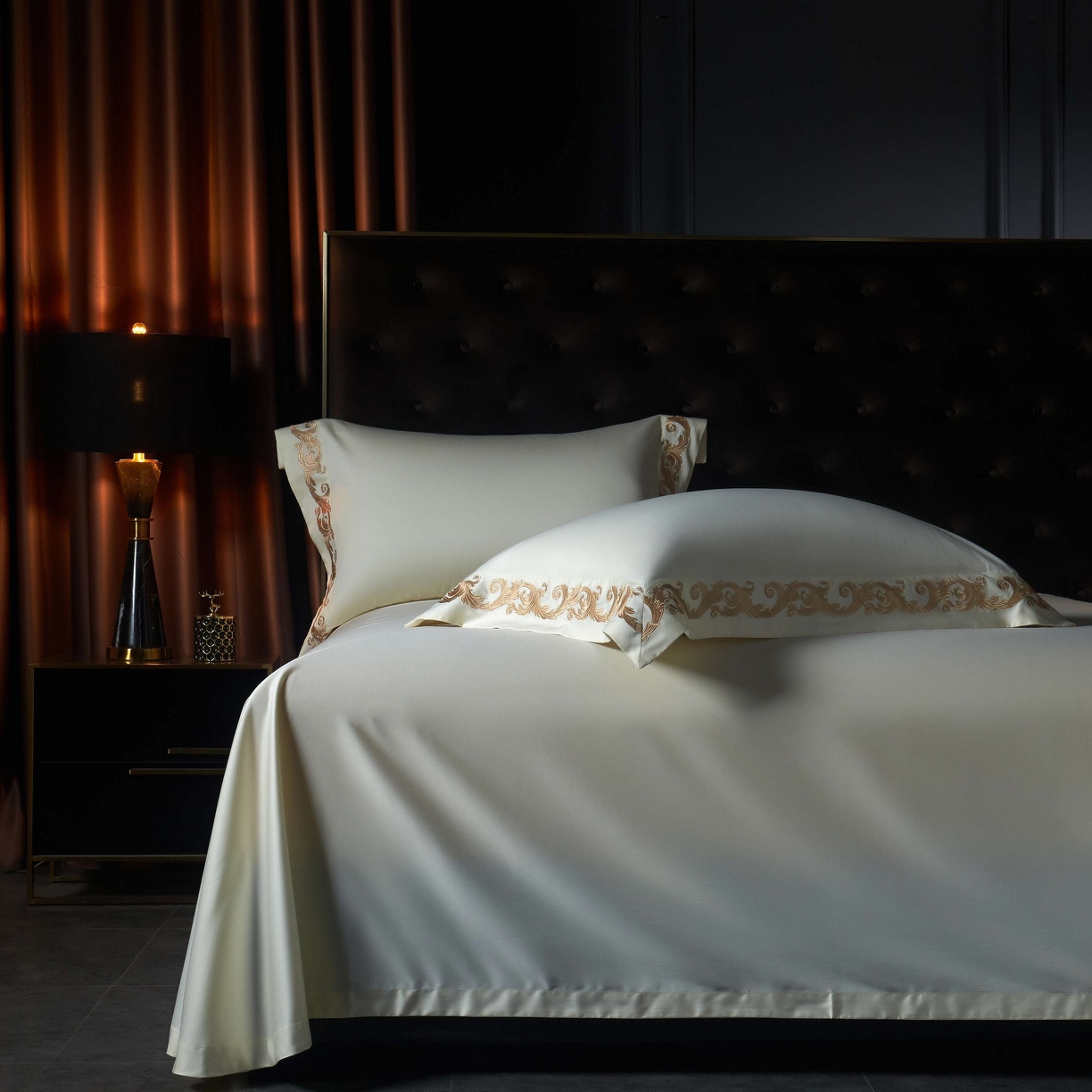 91家纺网 家纺一手货源 找家纺 缔缦 2025新款高端定织面料S140长绒棉精梳棉重磅刺绣四件套罗莎系列 贵族白