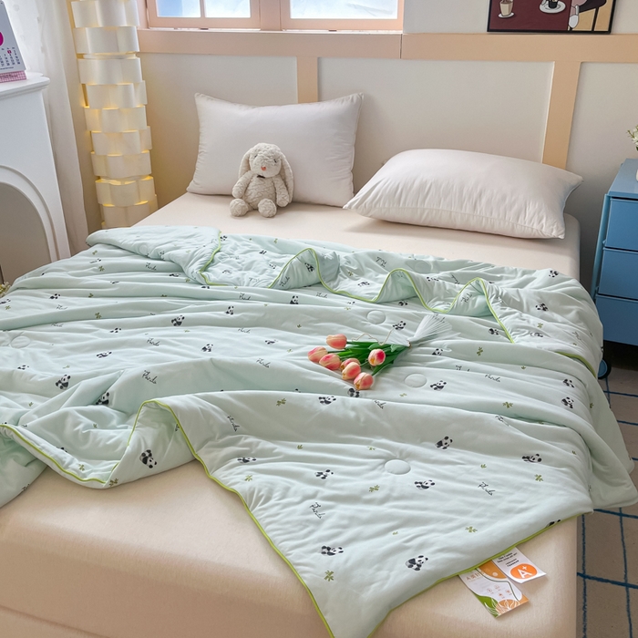 91家纺网 家纺一手货源 找家纺 龙图家纺 2025新款A类母婴针织棉夏被印花卡通凉感丝夏凉被空调被 小熊猫