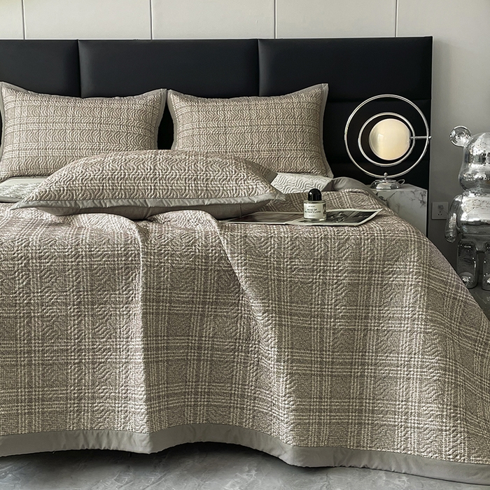 91家纺网 家纺一手货源 找家纺 大渔生活 2025新款磨毛夹棉床盖 养心格