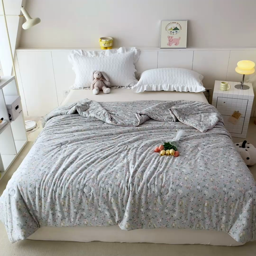 91家纺网 家纺一手货源 找家纺 龙图家纺 2025新款A类母婴针织棉夏被印花卡通凉感丝夏凉被空调被 春花