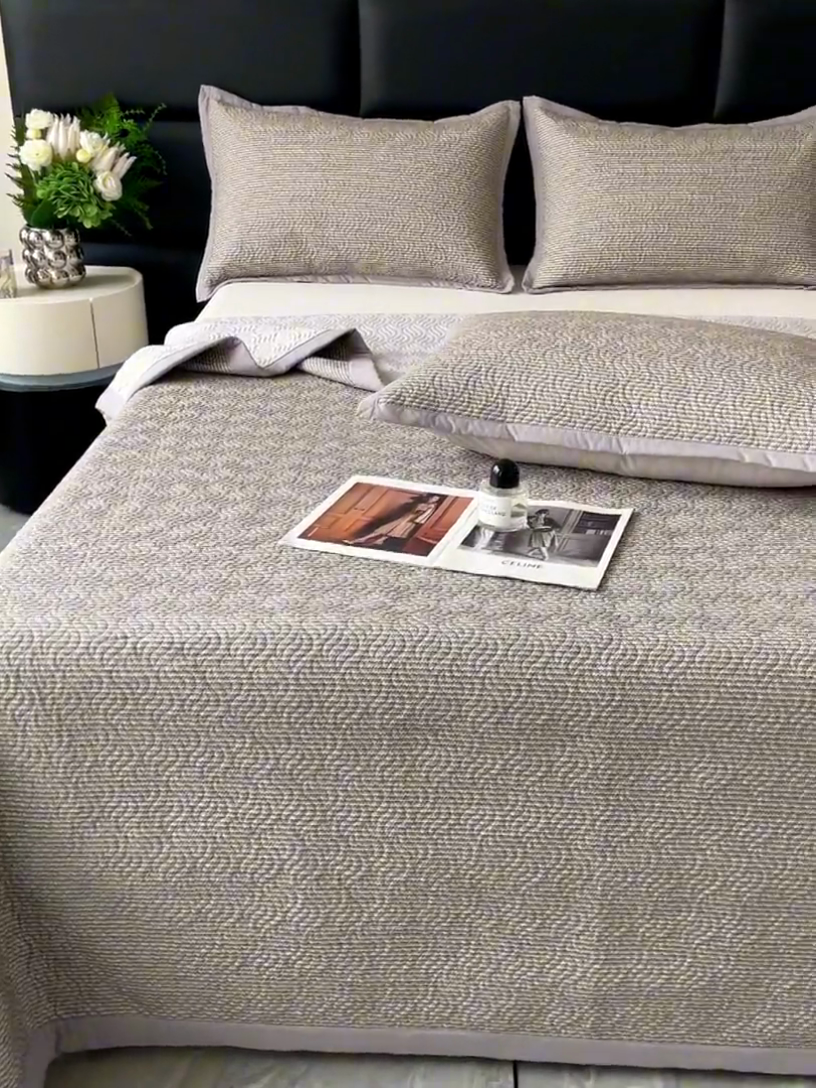 91家纺网 家纺一手货源 找家纺 大渔生活 2025新款磨毛夹棉床盖 养心格