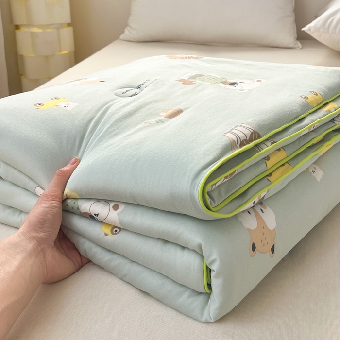 91家纺网 家纺一手货源 找家纺 龙图家纺 2025新款A类母婴针织棉夏被印花卡通凉感丝夏凉被空调被 动物王国