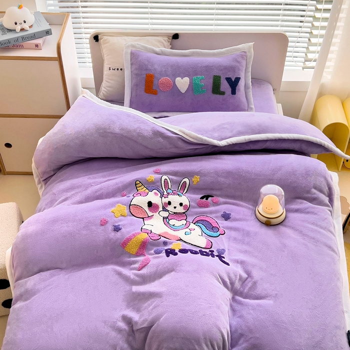 91家纺网 家纺一手货源 找家纺 梵赫 2025新款A类牛奶绒毛巾绣儿童幼儿园三件套多件套 骑士兔兔