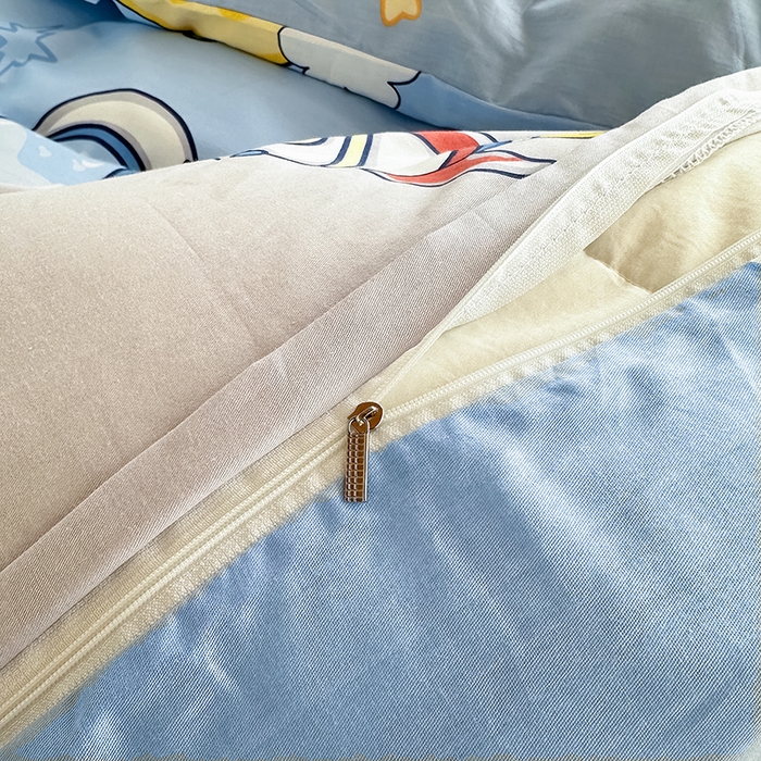 91家纺网 家纺一手货源 找家纺 卡普 2025新款爆款加厚卡通小清新全棉纯棉学生宿舍三件套床笠隔天可拿探索星球