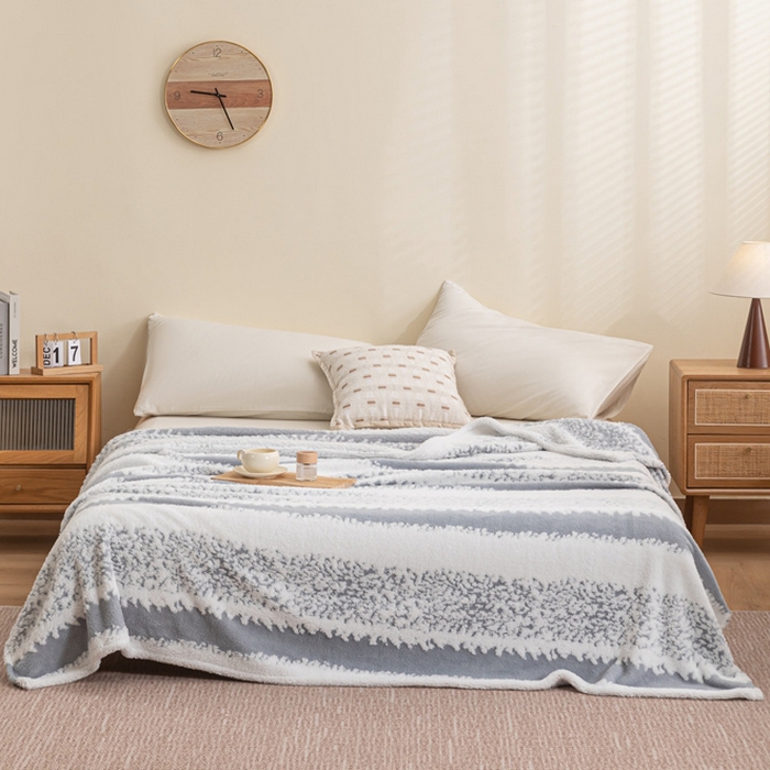 91家纺网 家纺一手货源 找家纺 潮邦 2025新款阳离子柔云毯毛毯-素影雅韵系列【可供跨境电商可压缩】 韵灰