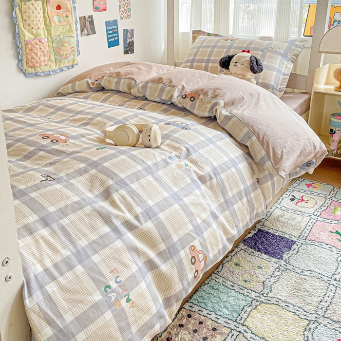 91家纺网 家纺一手货源 找家纺 卡普 2025新款爆款加厚卡通小清新全棉纯棉学生宿舍三件套床笠隔天可拿小汽车