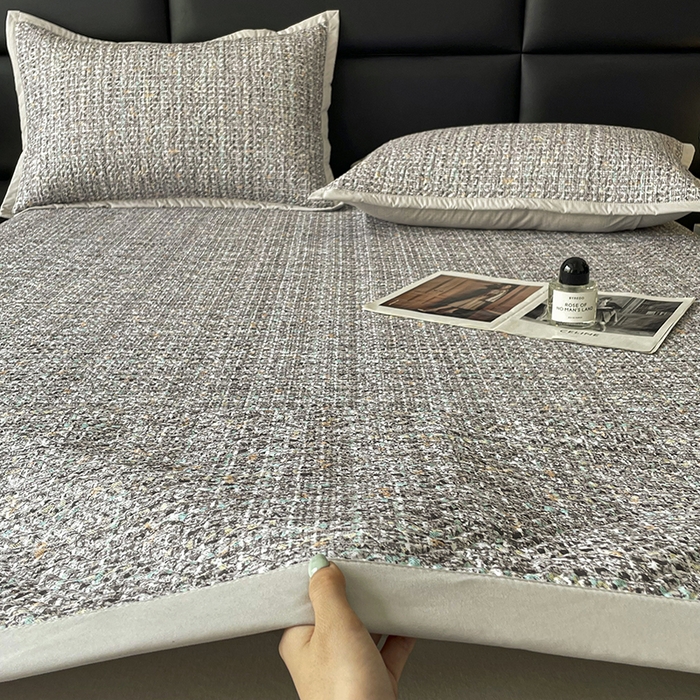 91家纺网 家纺一手货源 找家纺 大渔生活 2025新款磨毛夹棉床盖 御典灰