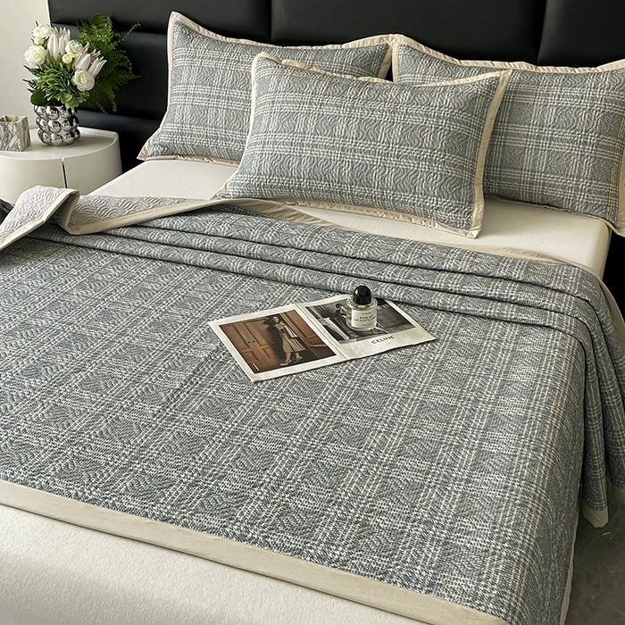 91家纺网 家纺一手货源 找家纺 大渔生活 2025新款磨毛夹棉床盖 子衿格